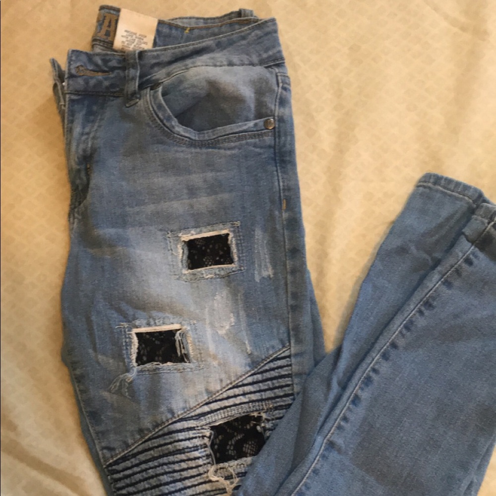 Jeans